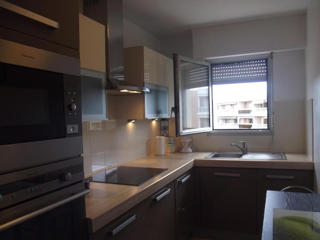 Appartement Spacieux Et Calme Classe 4 Etoiles, A 300M De La Mer 圣马克西姆 外观 照片